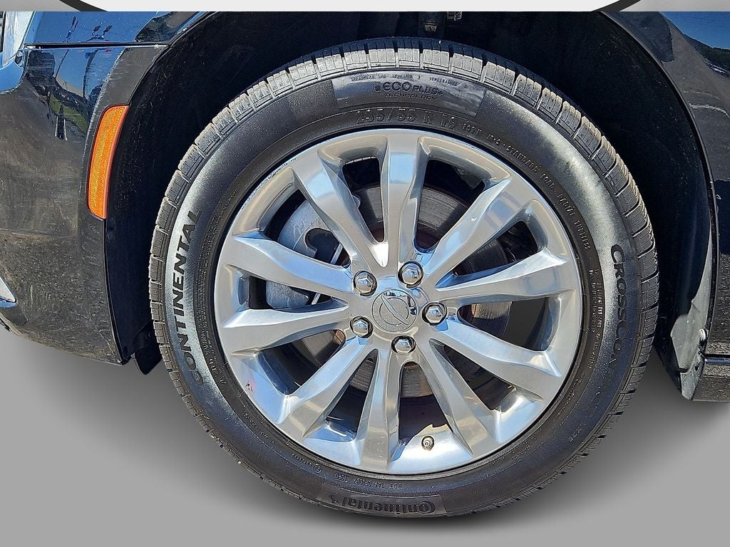 2023 Chrysler 300 Touring