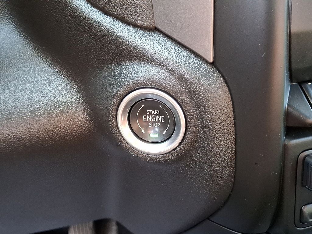 2023 GMC Sierra Pro