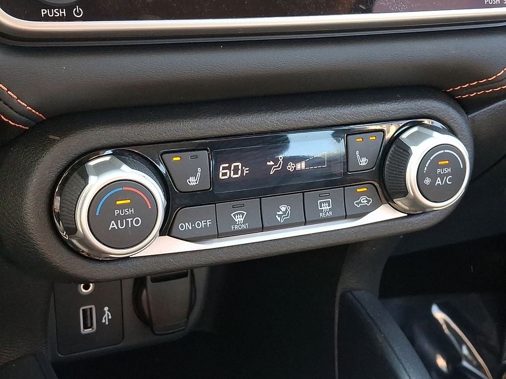 2020 Nissan Versa SR