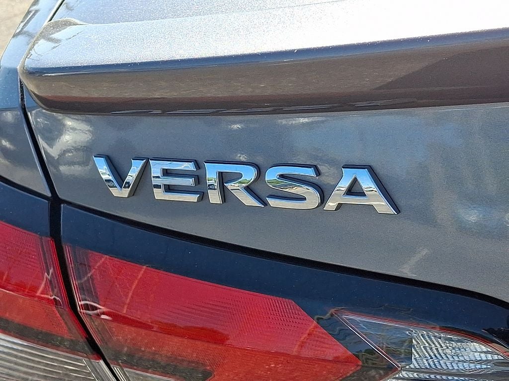 2020 Nissan Versa SR