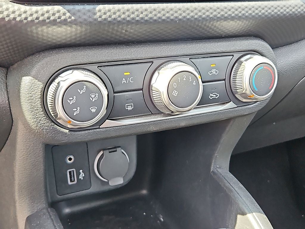 2024 Nissan Kicks S