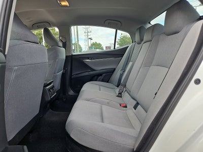 2025 Toyota Camry Hybrid LE