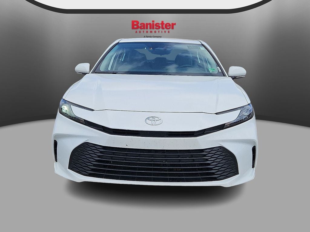 2025 Toyota Camry Hybrid LE