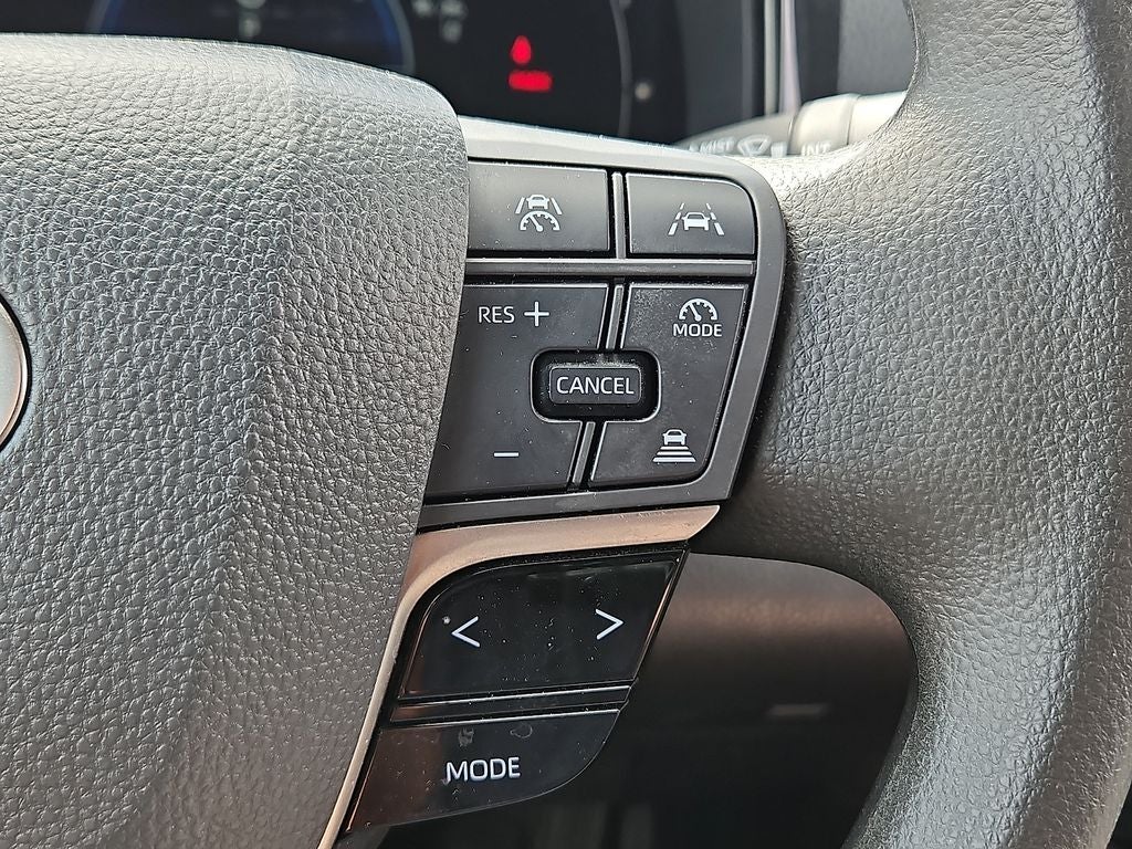2025 Toyota Camry Hybrid LE