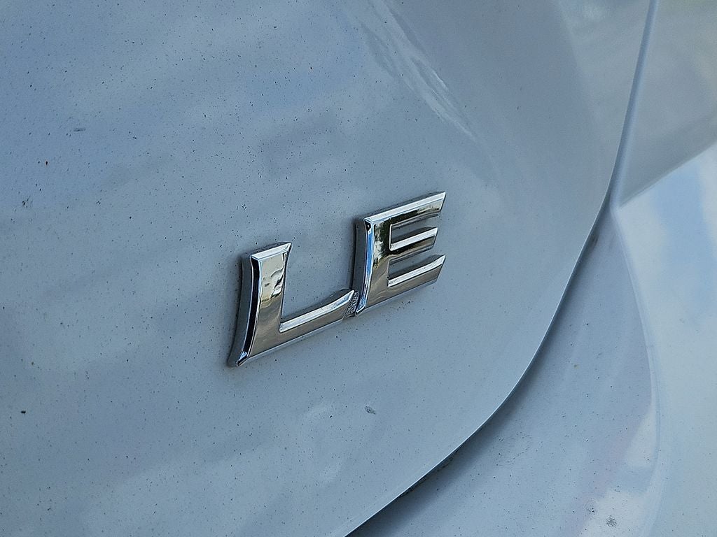 2025 Toyota Camry Hybrid LE