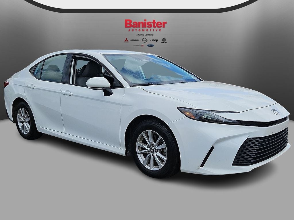2025 Toyota Camry Hybrid LE