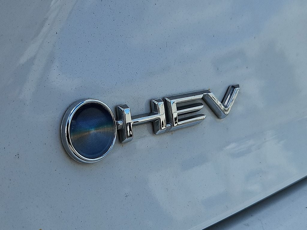 2025 Toyota Camry Hybrid LE