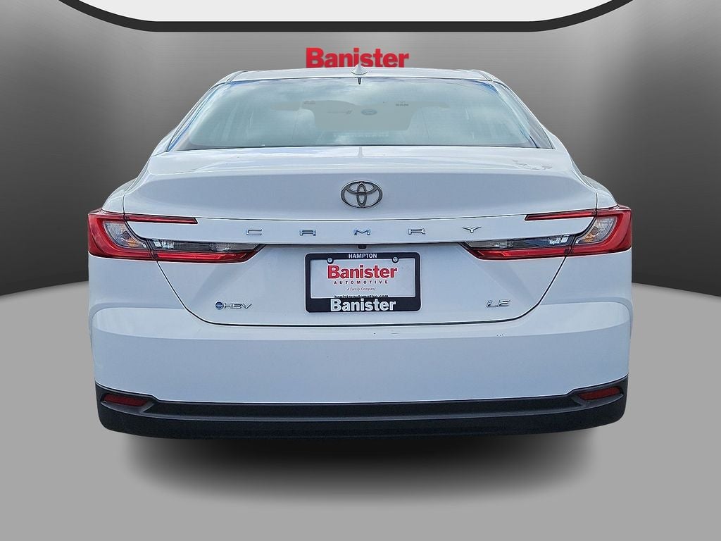 2025 Toyota Camry Hybrid LE