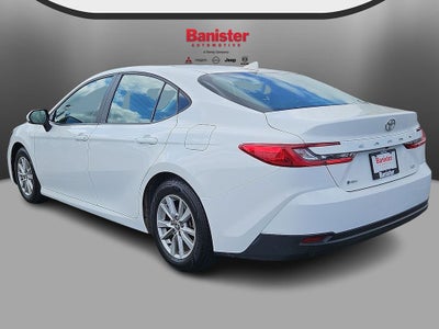 2025 Toyota Camry Hybrid LE