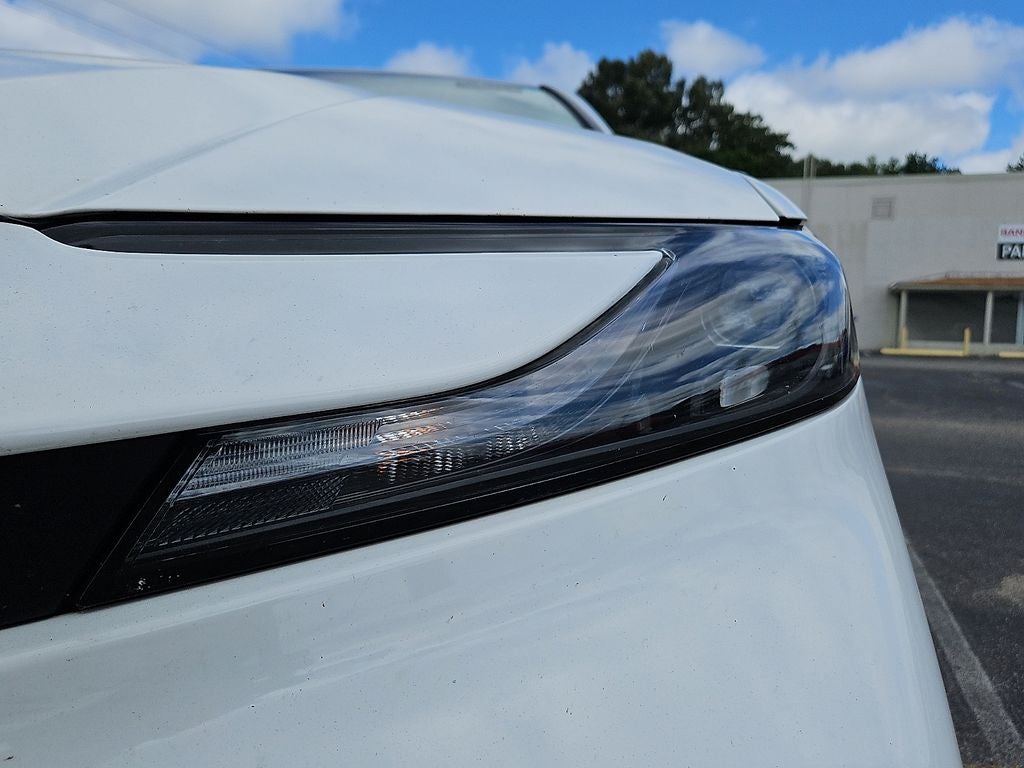 2025 Toyota Camry Hybrid LE