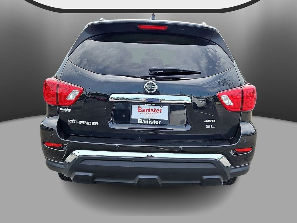2019 Nissan Pathfinder SL