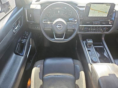 2022 Nissan Pathfinder SL