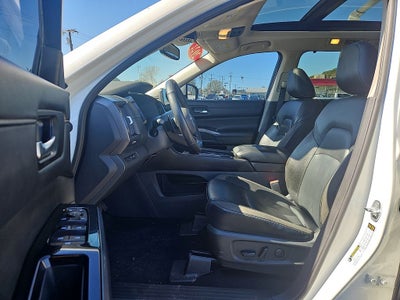 2022 Nissan Pathfinder SL