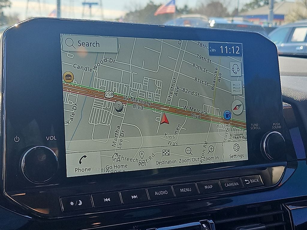 2022 Nissan Pathfinder SL