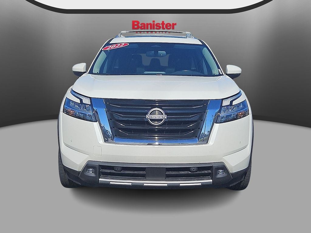 2022 Nissan Pathfinder SL