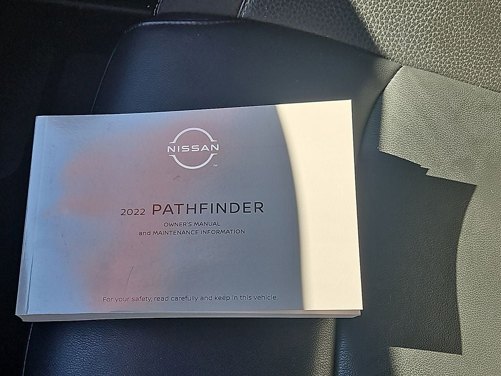2022 Nissan Pathfinder SL