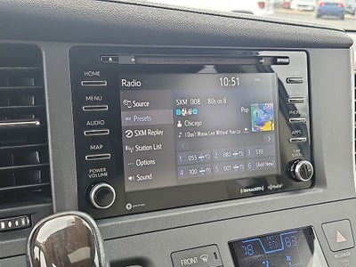 2020 Toyota Sienna XLE