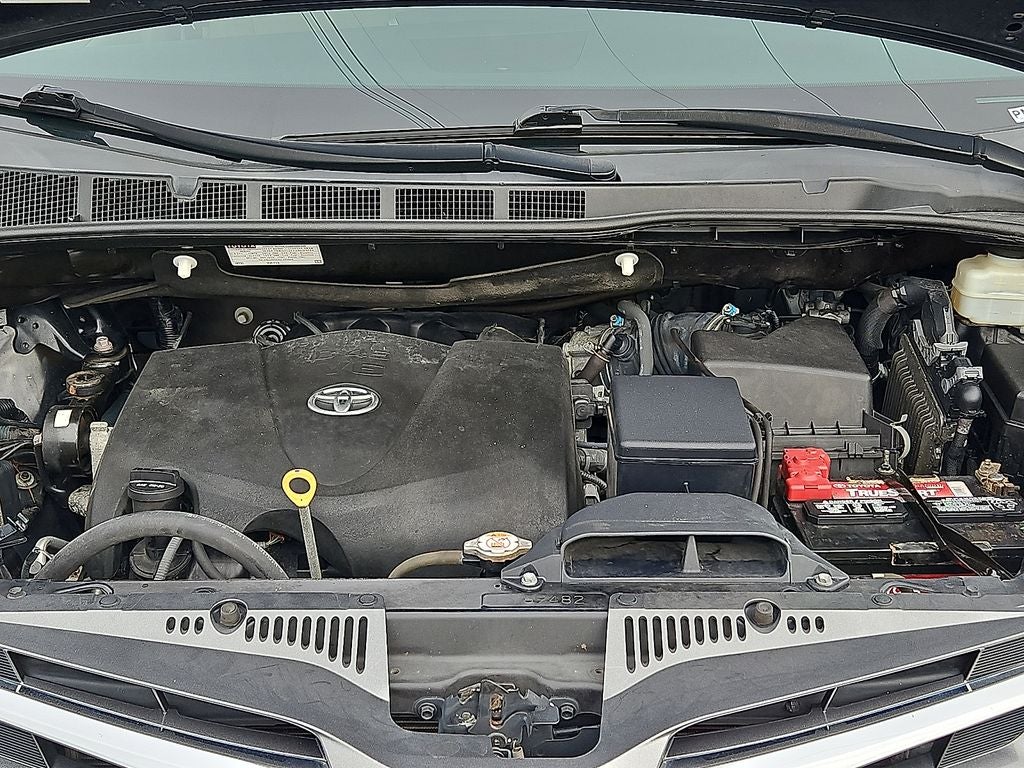 2020 Toyota Sienna XLE