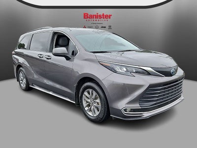 2024 Toyota Sienna XLE