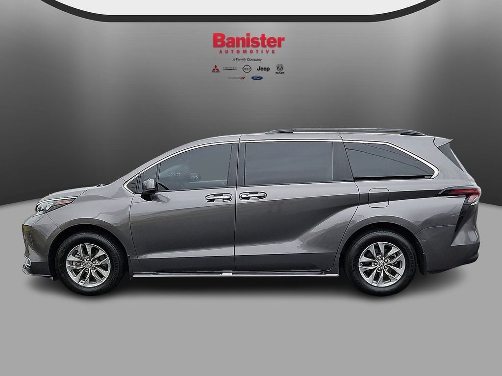 2024 Toyota Sienna XLE