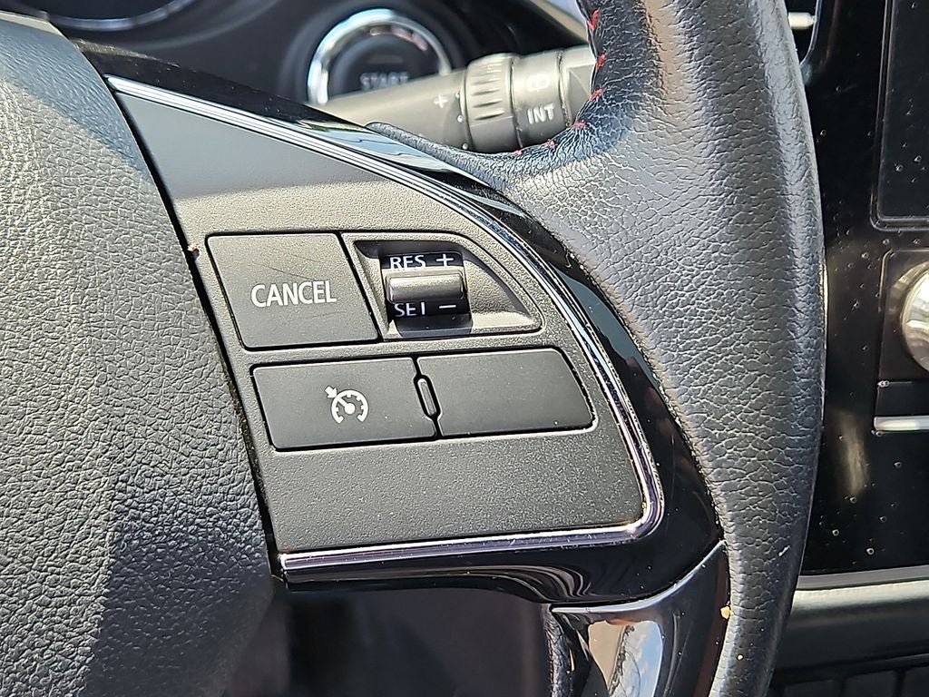 2020 Mitsubishi Outlander LE