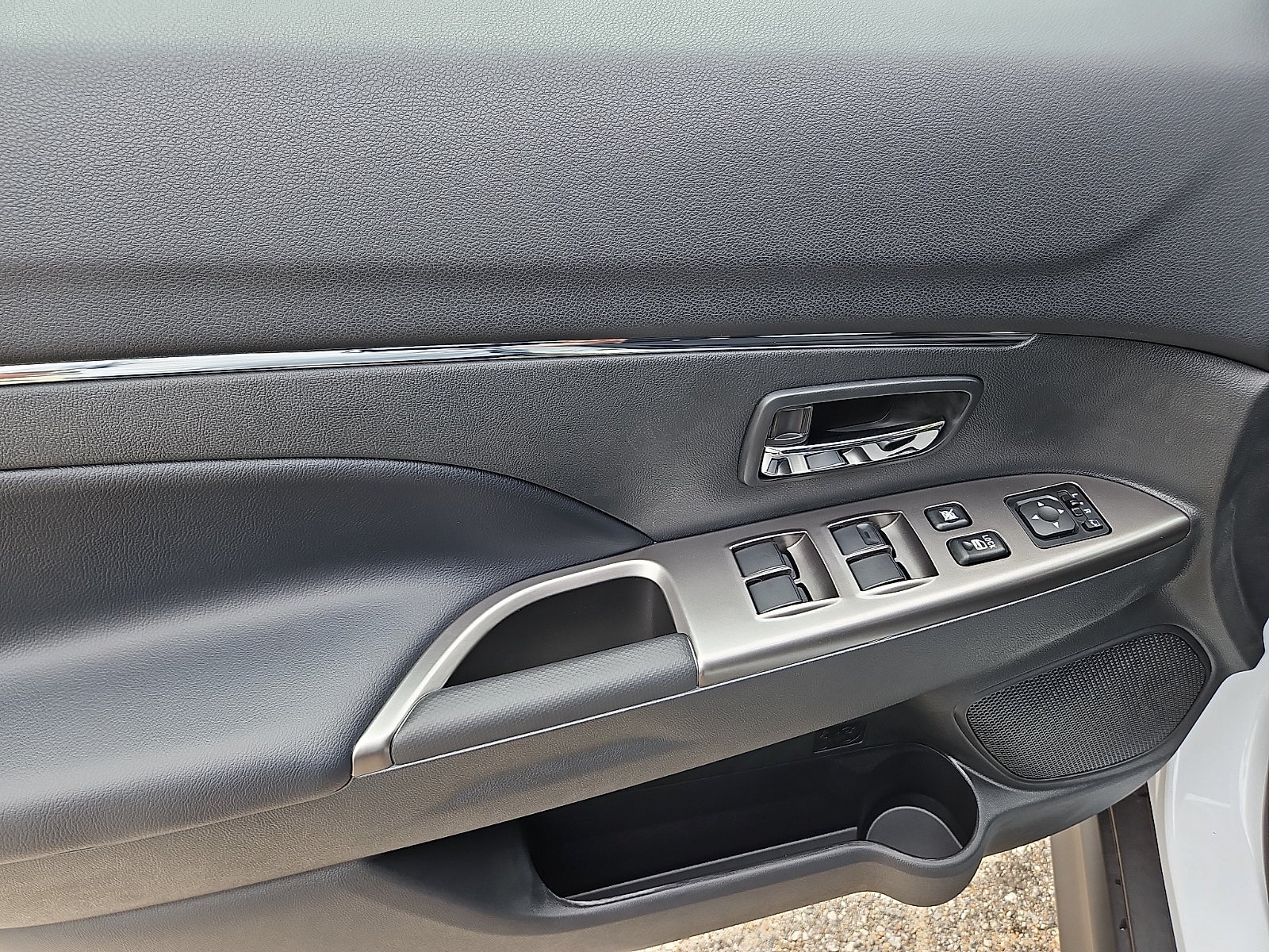 2027 Mitsubishi Outlander Sport S