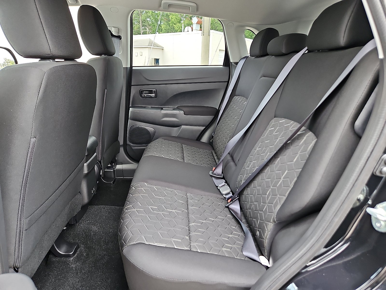2027 Mitsubishi Outlander Sport ES
