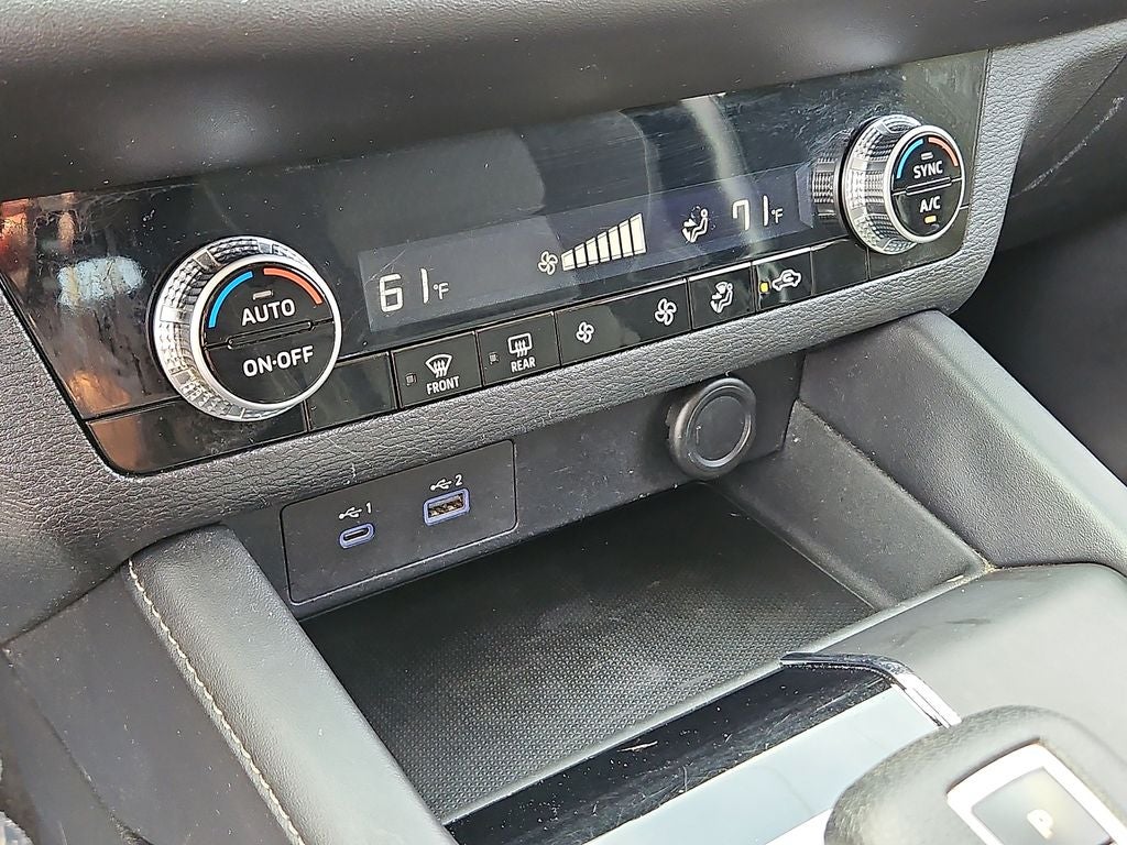 2022 Mitsubishi Outlander ES