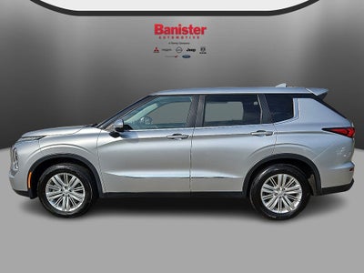 2022 Mitsubishi Outlander ES