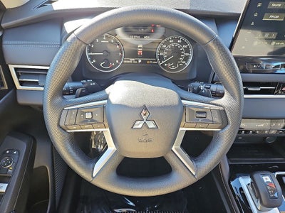 2026 Mitsubishi Outlander ES