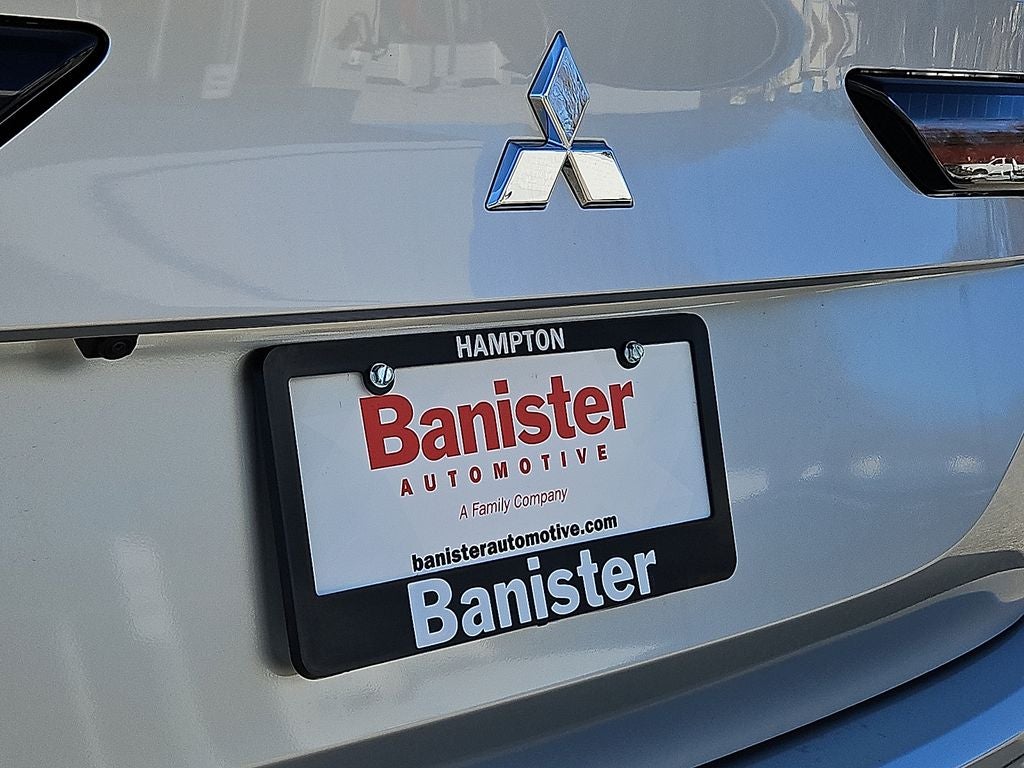 2026 Mitsubishi Outlander ES