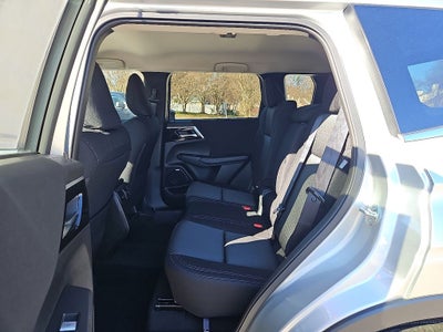 2026 Mitsubishi Outlander ES