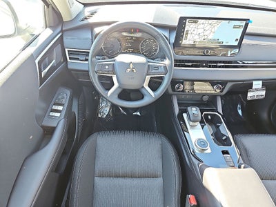 2026 Mitsubishi Outlander ES