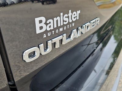2026 Mitsubishi Outlander SE