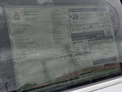 2026 Mitsubishi Outlander SE