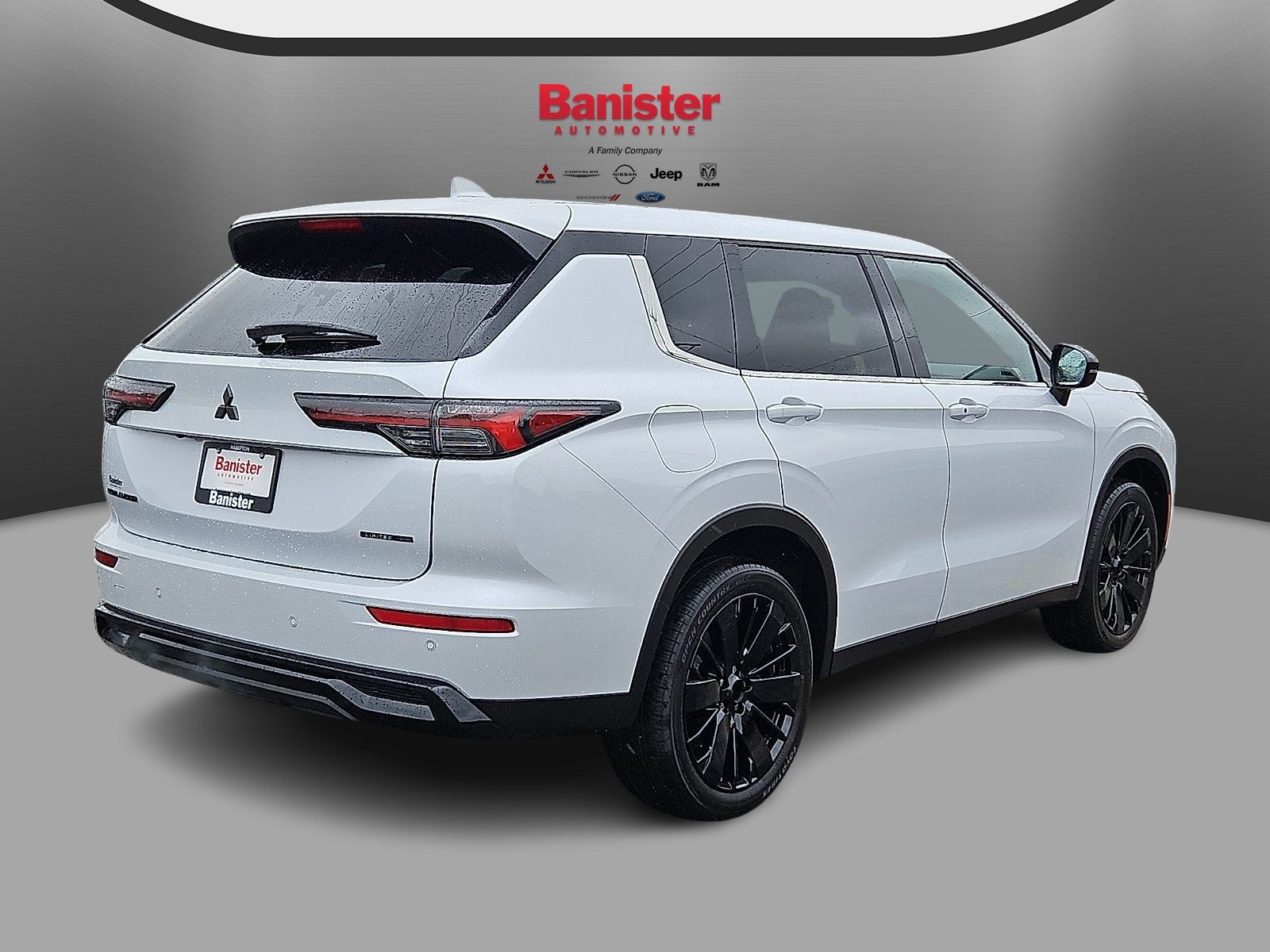 2026 Mitsubishi Outlander SE