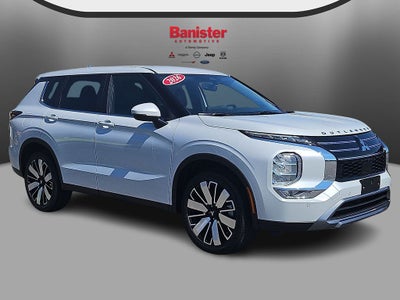 2026 Mitsubishi Outlander SE