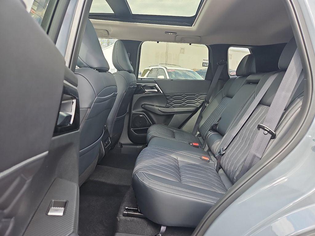 2026 Mitsubishi Outlander SEL