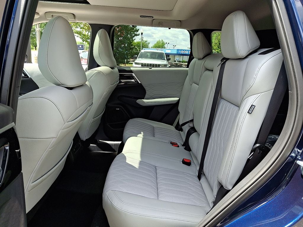 2026 Mitsubishi Outlander SEL
