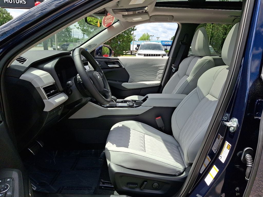 2026 Mitsubishi Outlander SEL