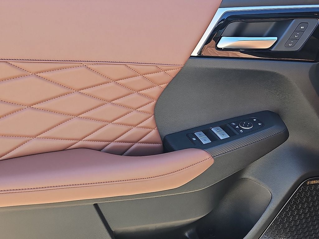 2026 Mitsubishi Outlander SEL