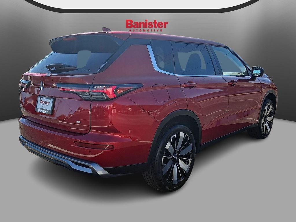 2025 Mitsubishi Outlander SE