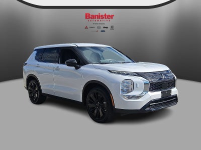 2026 Mitsubishi Outlander SE