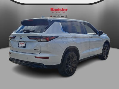 2026 Mitsubishi Outlander SE