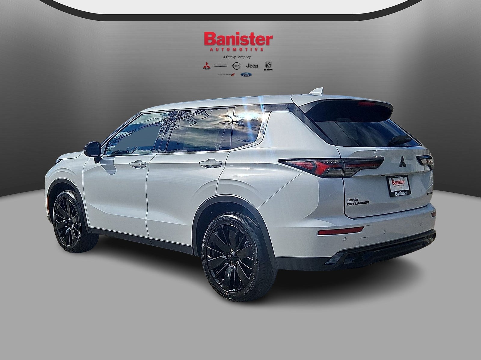 2026 Mitsubishi Outlander SE