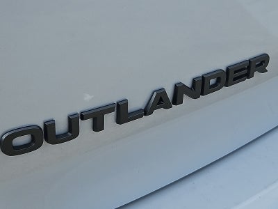 2026 Mitsubishi Outlander SE