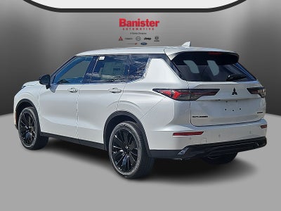 2026 Mitsubishi Outlander SE