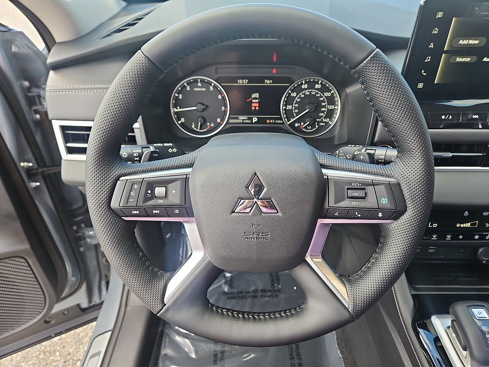 2026 Mitsubishi Outlander SE