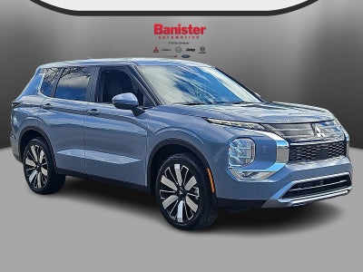 2026 Mitsubishi Outlander SE