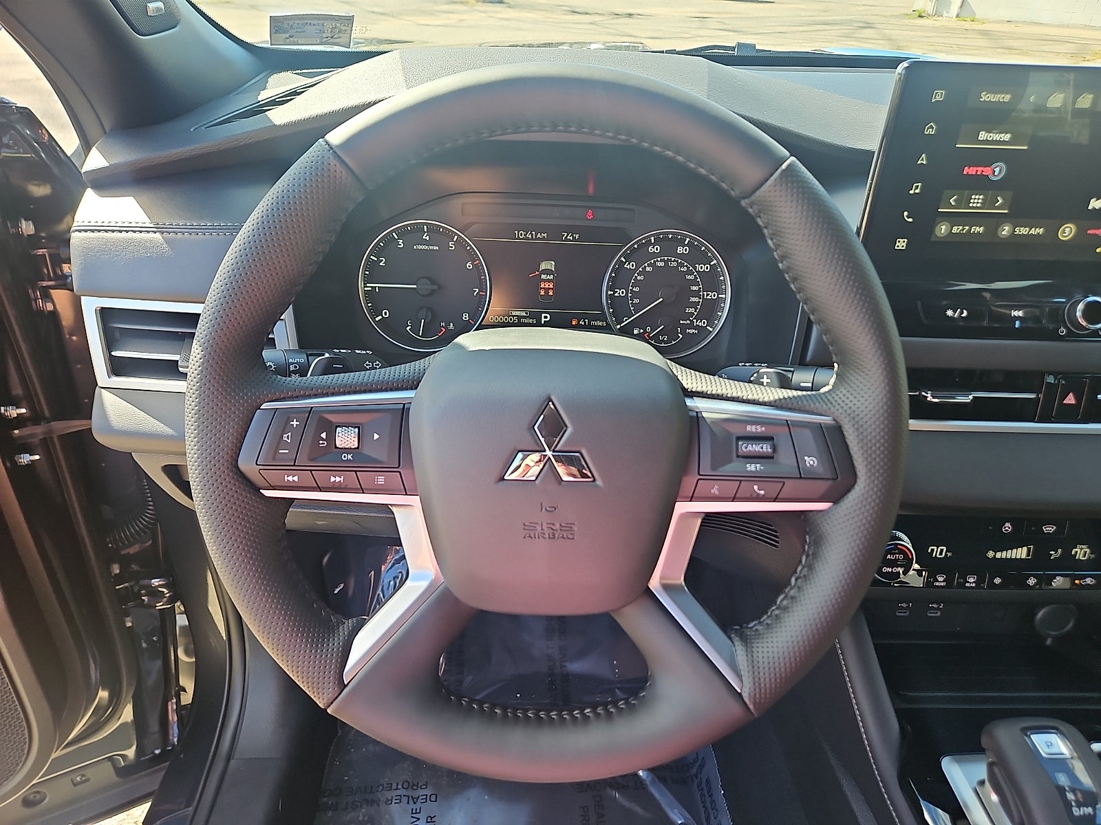 2026 Mitsubishi Outlander SE